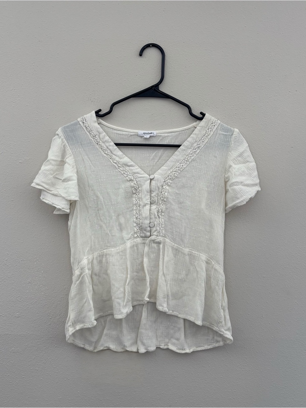 Eyeshadow White Blouse